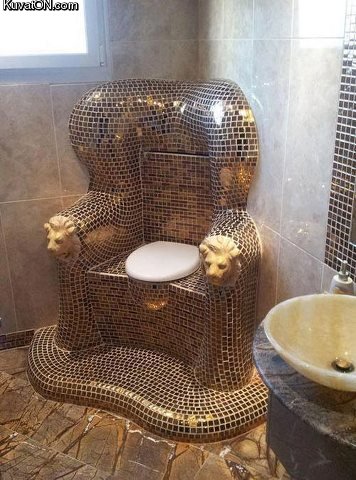 royal_toilet.jpg