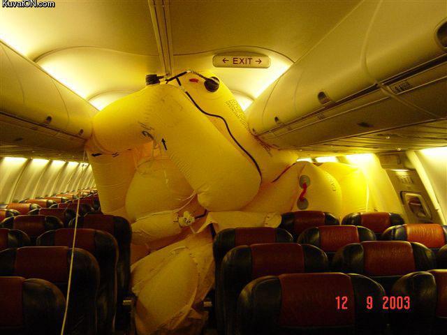 airplane_life_raft_failure.jpg