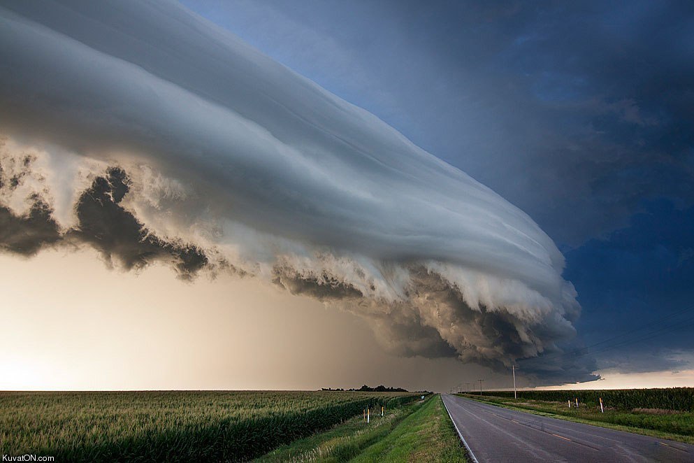 arcus_cloud_in_nebraska.jpg