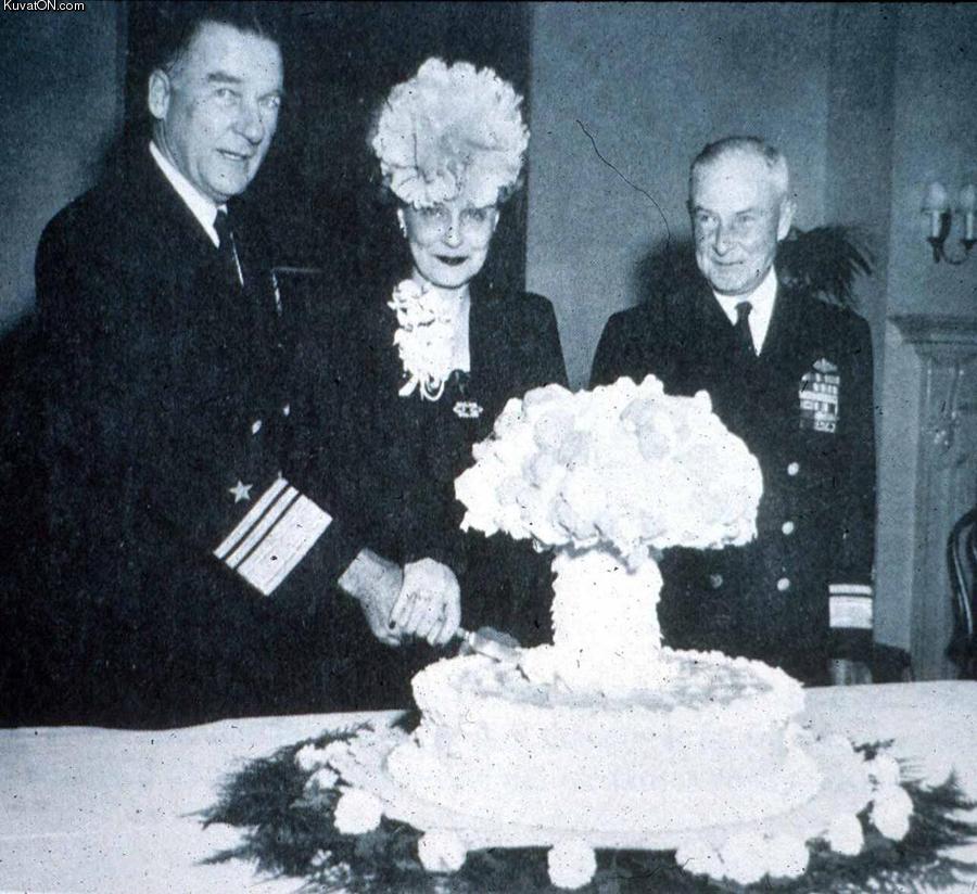 atomic_cake.jpg