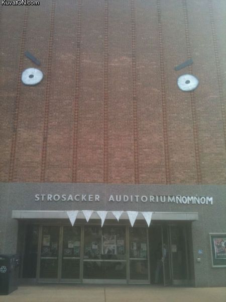 auditoriumnomnom.jpg