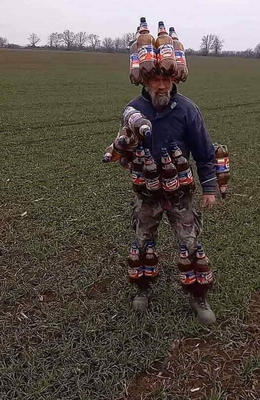 bottleman4.jpg