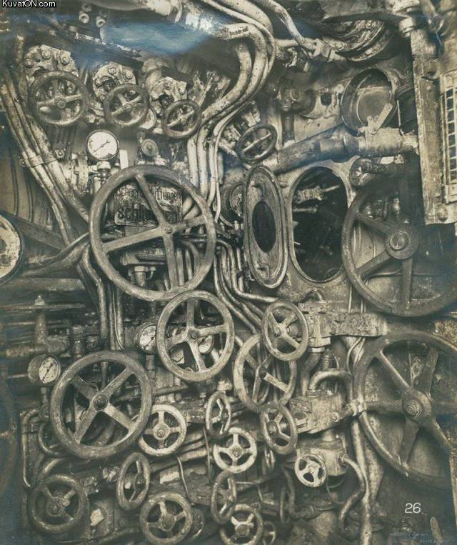 control_room_of_the_ub_110_german_submarine.jpg