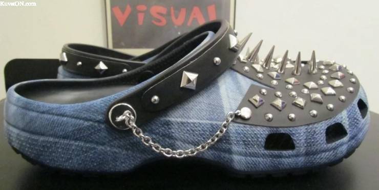 crocs5.jpg