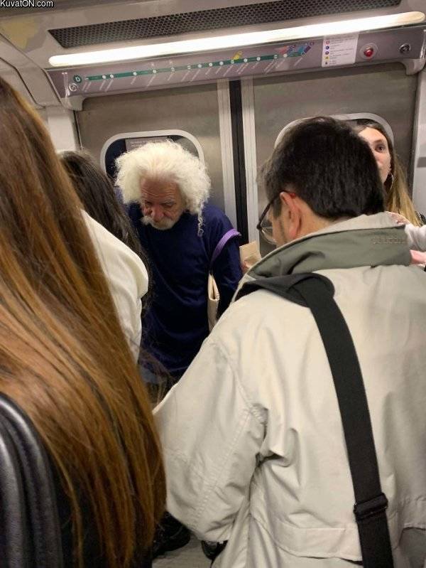 einstein_metros.jpg