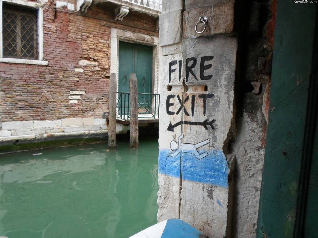 fire_exit.jpg