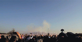 fireworks_designed_for_daytime_viewing.gif