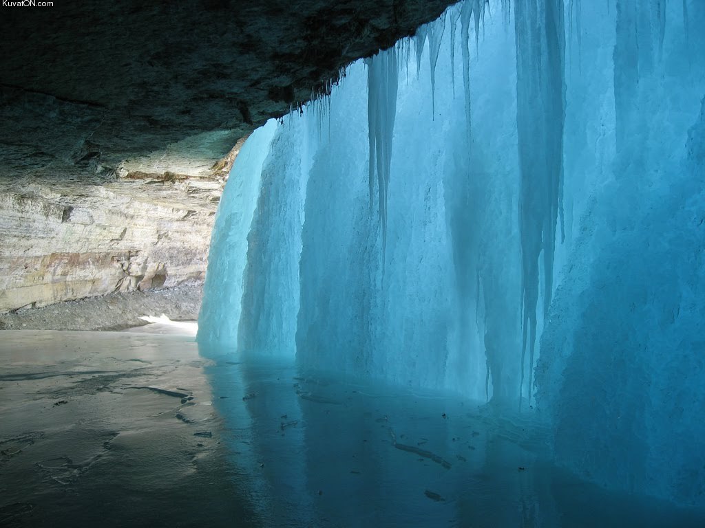 frozen_waterfall.jpg