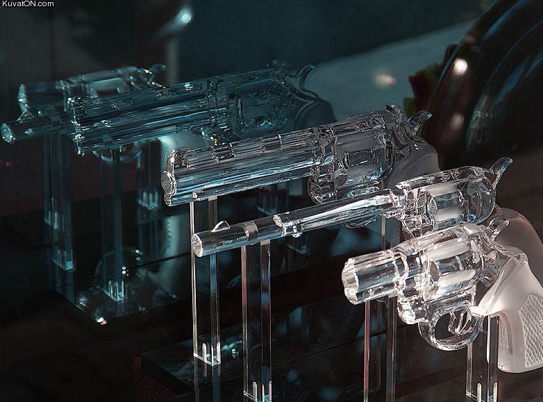 glass_guns.jpg
