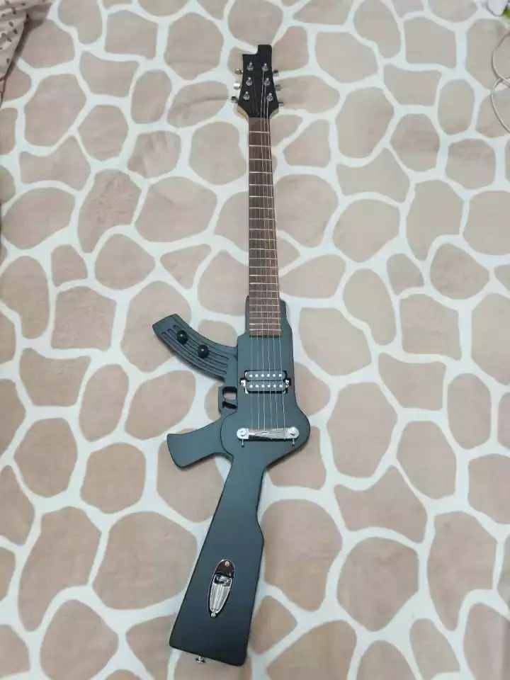 guitar03.jpg