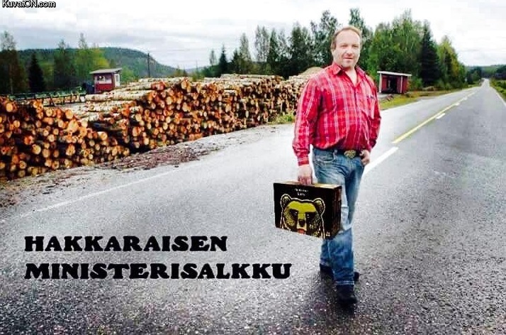 hakkaraisen_ministerisalkku.jpg