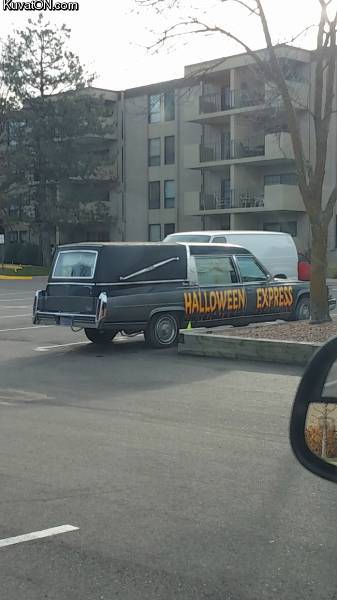 halloween_express.jpg