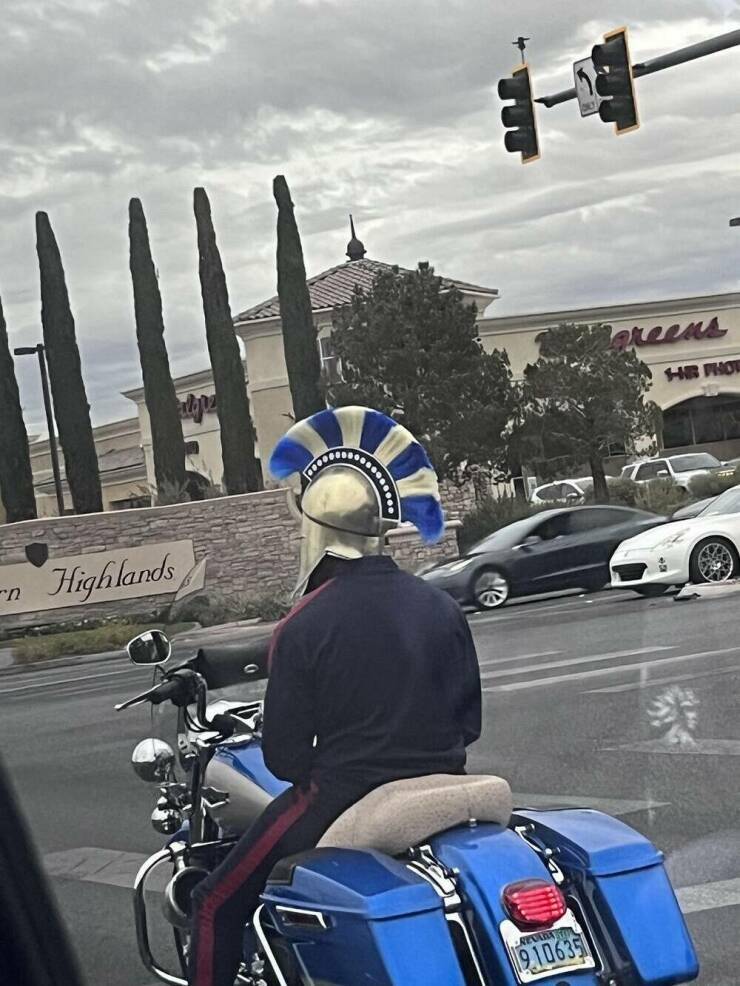 helmet017.jpg