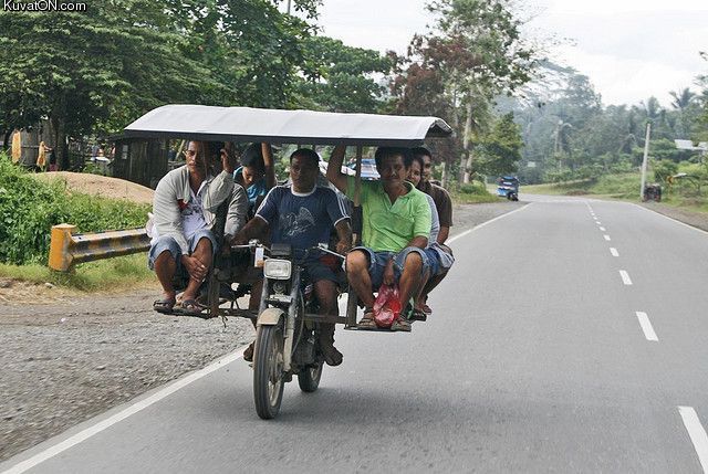 indian_public_transportation.jpg