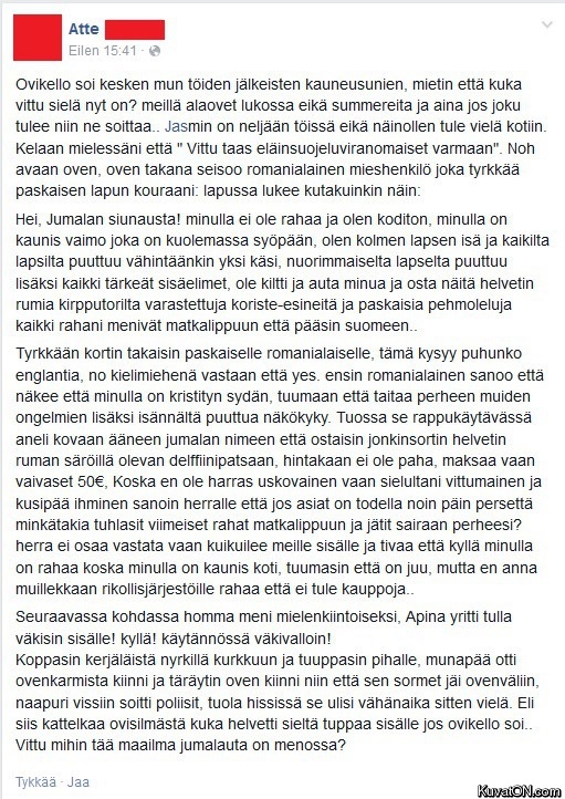 kerjalainen_kaupittelee_tavaroita_vaaralla_ovella.jpg
