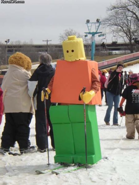 lego_costume_2.jpg