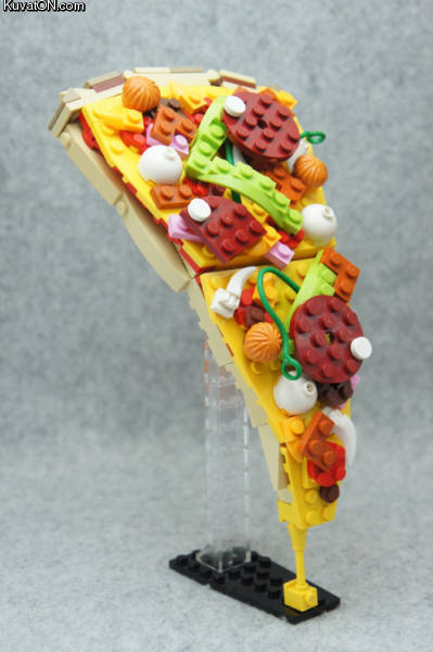 legopizza.jpg