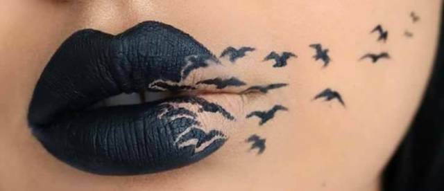 liptattoo3.jpg