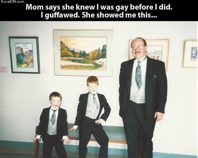 mom_says_she_knew_i_was_gay.jpg