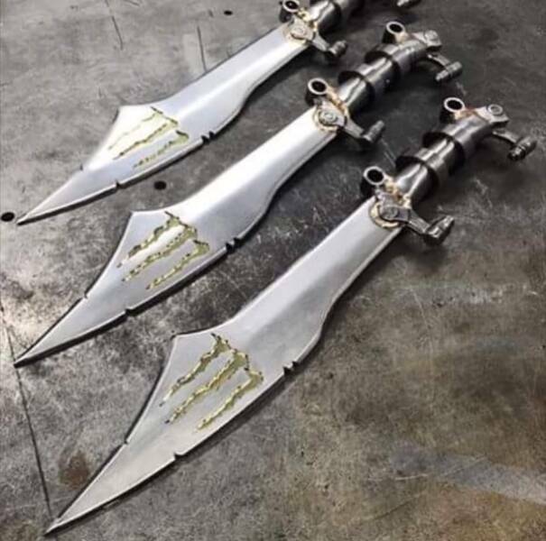 monsterknifes.jpg