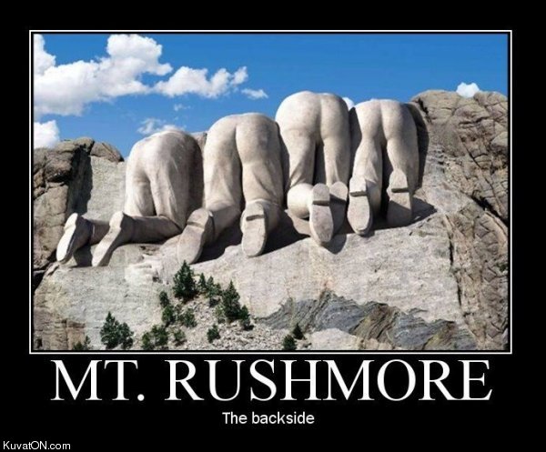 mt_rushmore_backside.jpg