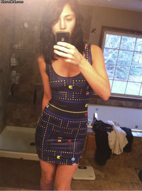 pacman_dress.jpg