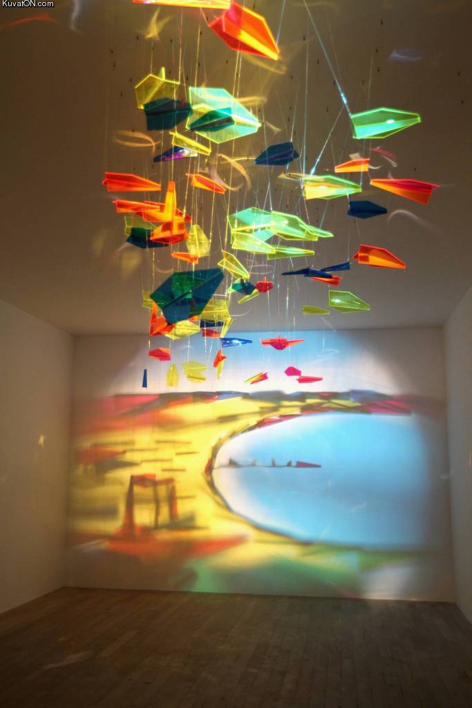 painting_made_with_light_and_plexiglass_airplanes.jpg