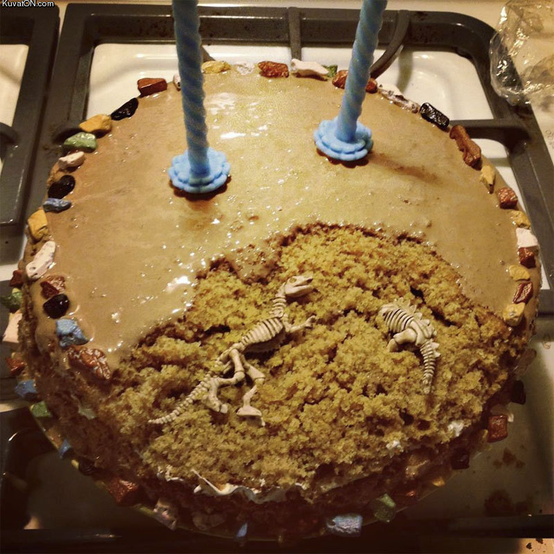 palaeontologists_cake.jpg