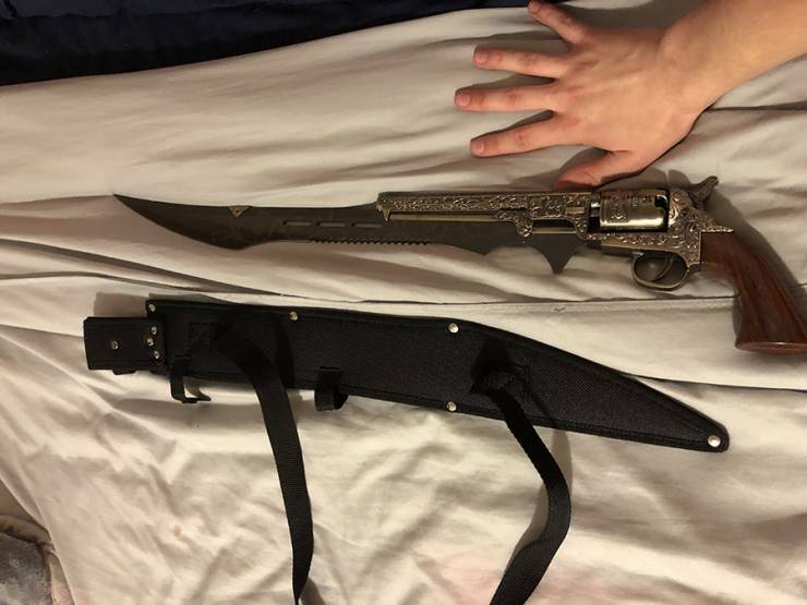 pistol04.jpg