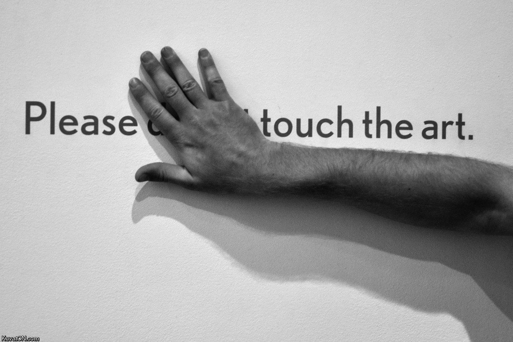 please_touch_the_art.jpg