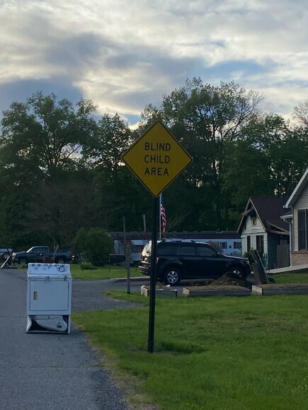 sign_053.jpg