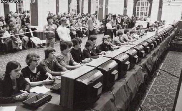 space_invaders_world_championship__1981.jpg