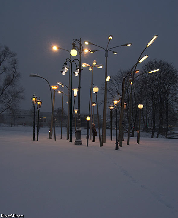 street_lamps_art.jpeg