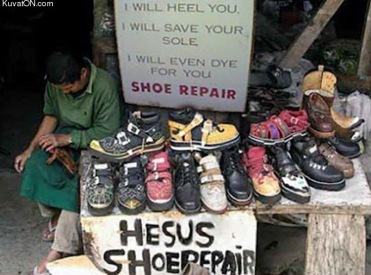 street_repair_shoe_sign.jpg