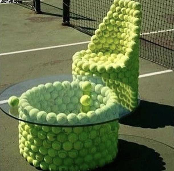 tenniskentalla.jpg