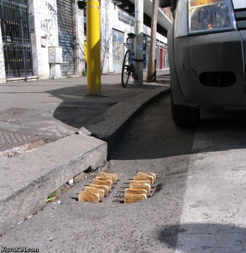 toaster_street_art.jpg