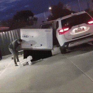 uutta_telkkaria.gif
