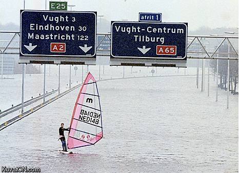 windsurfing_in_holland.jpeg