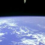 astronaut_bruce_mccandless_ii_floats_completely_untethered.jpg