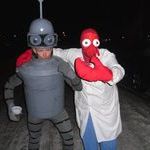 bender_and_zoidberg_costumes.jpg