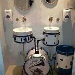 coolbathroom3.jpg