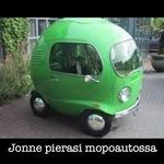 jonne_ja_mopoauto.jpg