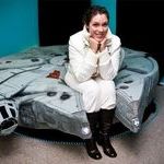 millennium_falcon_bed.jpeg