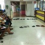 queueing_in_thailand.jpg