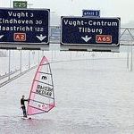 windsurfing_in_holland.jpeg