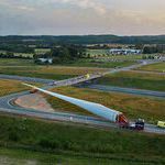 worlds_largest_wind_turbine_blade_in_transport_835m.jpg