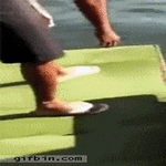älä_vielä_lähde.gif